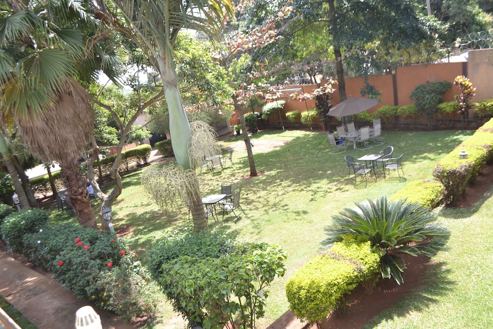 Executive Airport Hotel 44/50