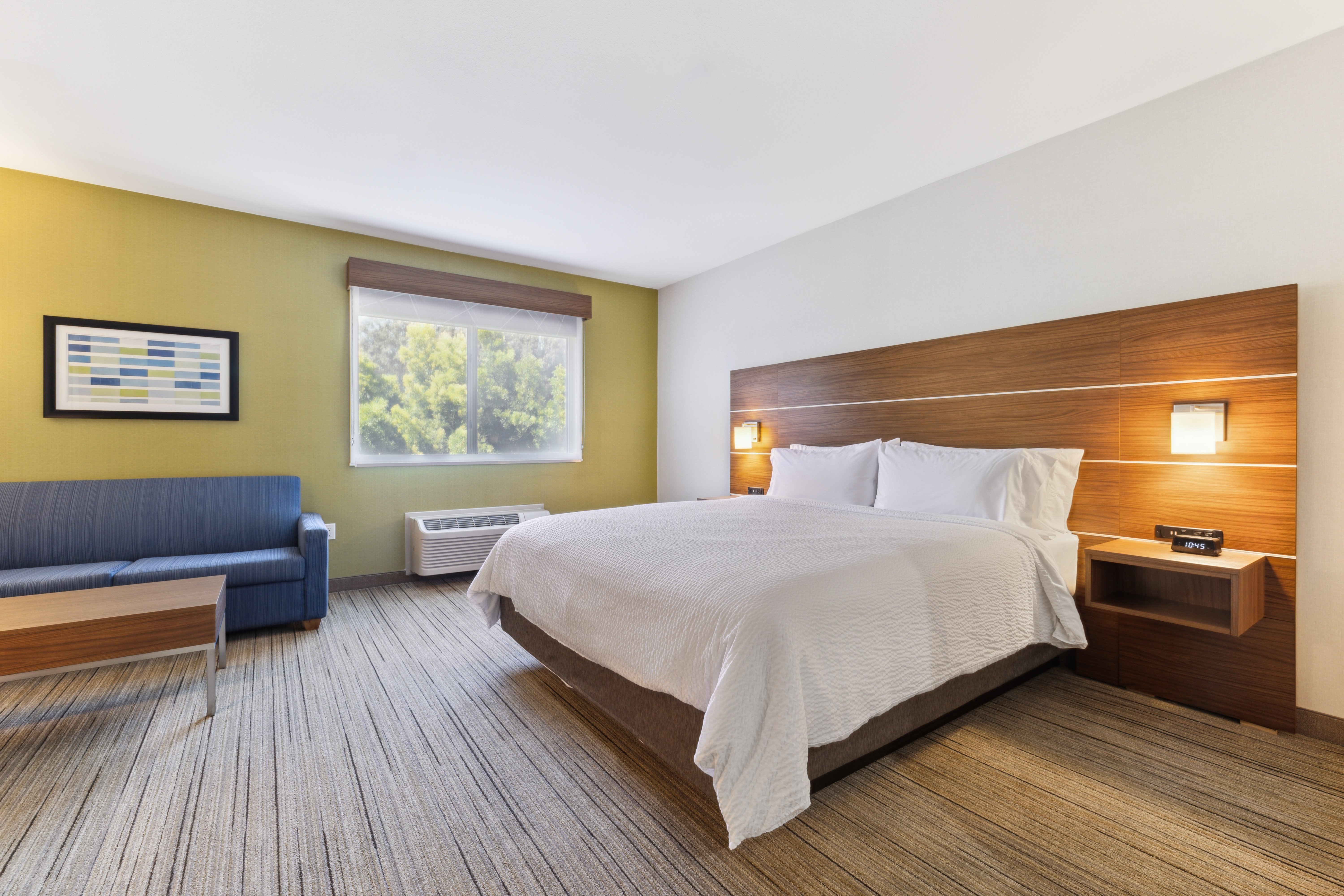 Hotel Fairchild 24/63