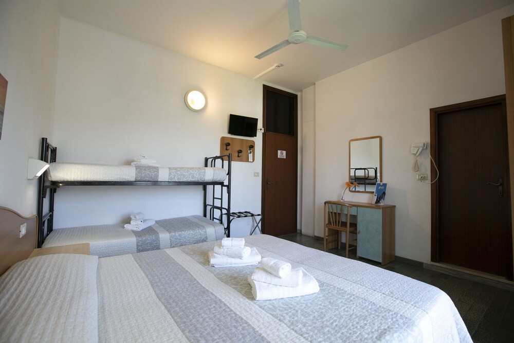 Hotel Mara 26/75