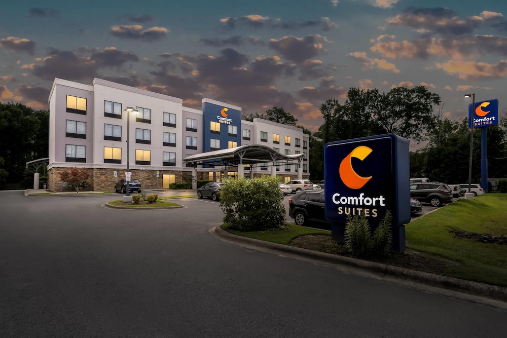 Comfort Suites New Bern near Cherry Point 4/65