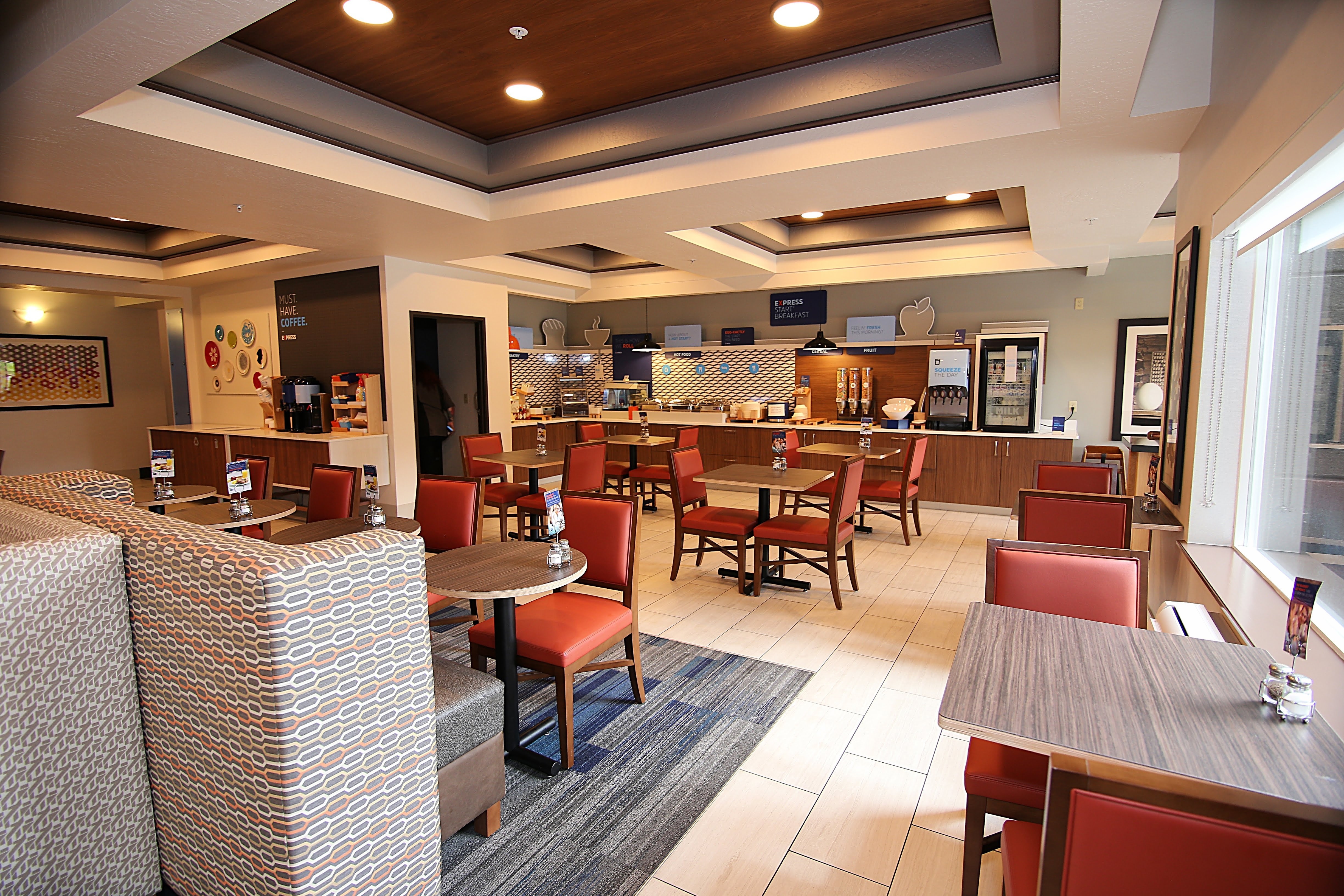 Holiday Inn Express Hotel And Suites Ashland 48/55