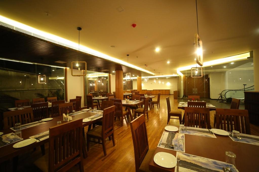 Woodies Bleisure Hotel 19/23