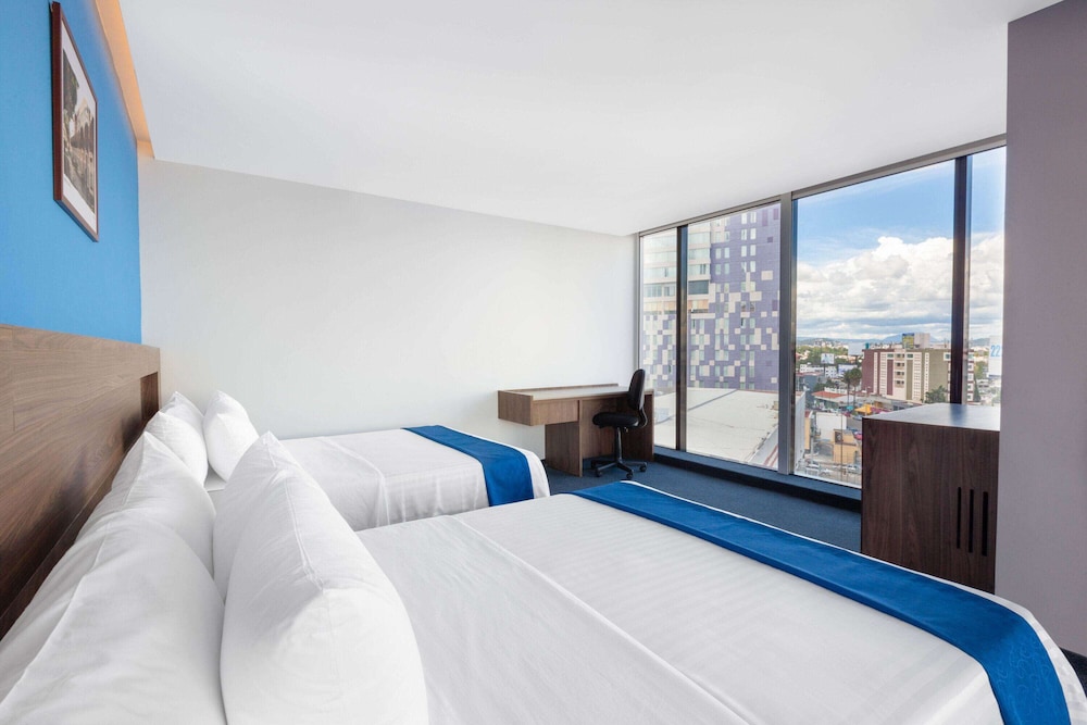 Wyndham Puebla Angelopolis 10/46