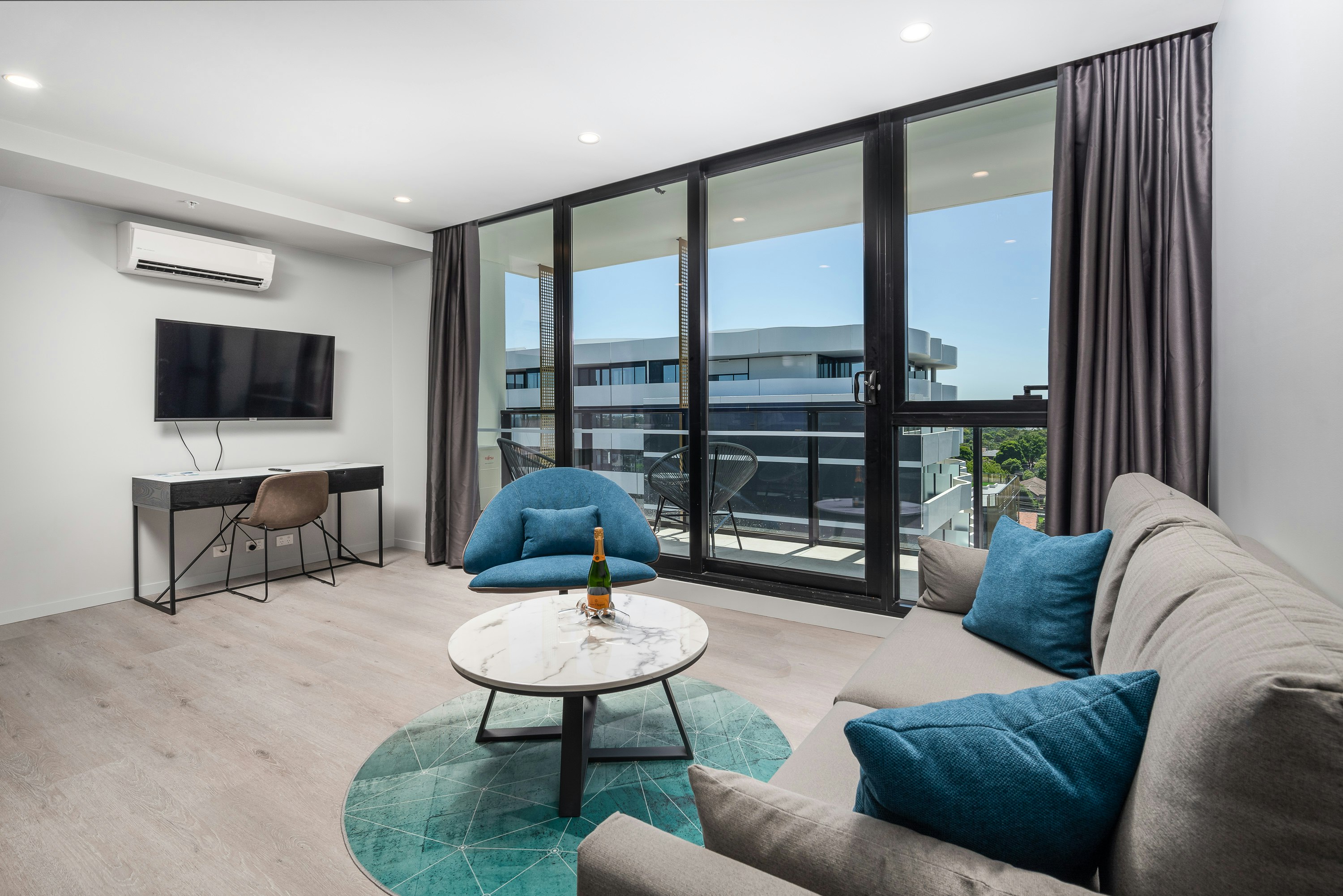 Oros Hotel and Apartments 22/30