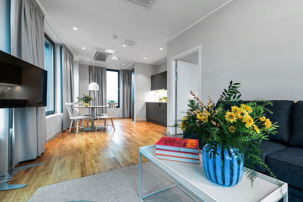 Biz Apartment Bromma 15/24