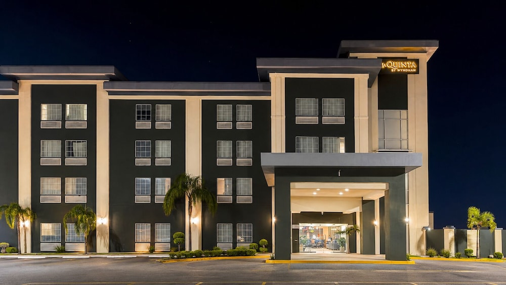 La Quinta by Wyndham Reynosa 2/58