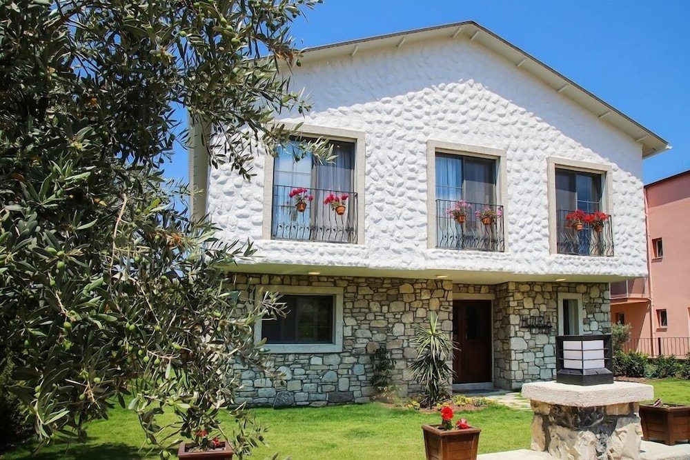 Huzurla Otel 3/50