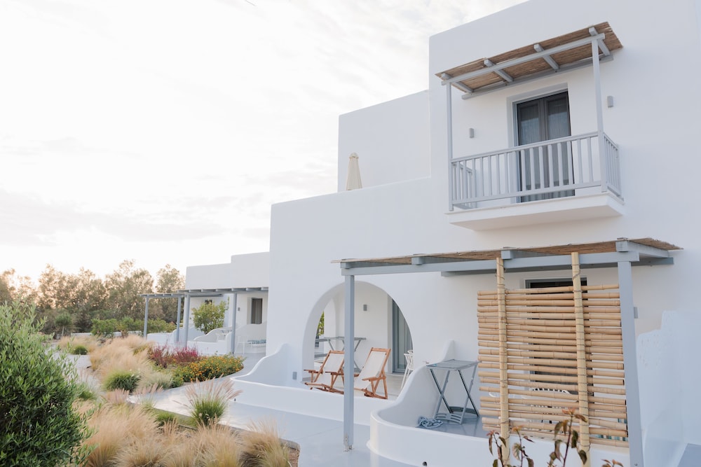 Crystal Mare Suites 3/33