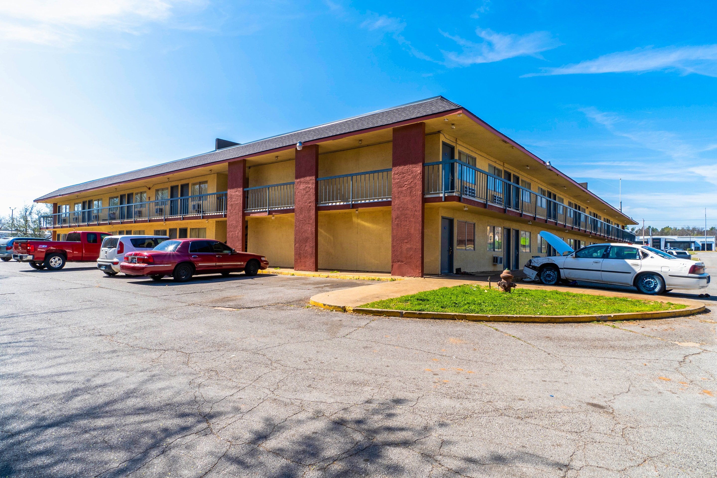 Castle Inn & Suites By OYO Chickasha 55/66