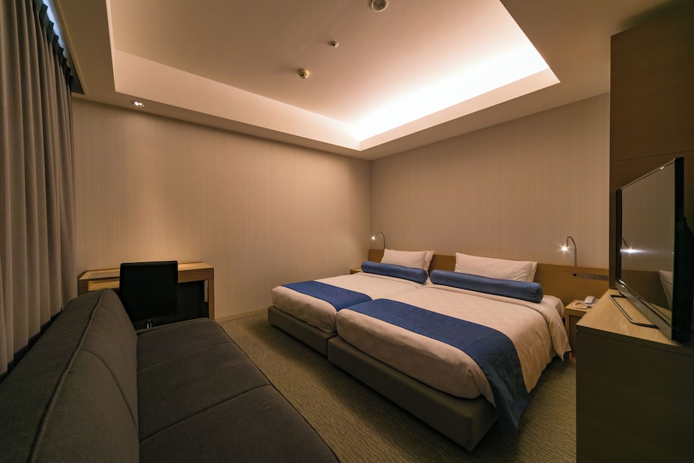 Naha Tokyu REI Hotel 25/74