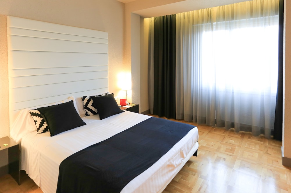 Hotel Sercotel Leyre 10/61