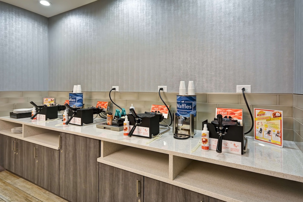 Homewood Suites by Hilton Orlando Theme Parks 35/55