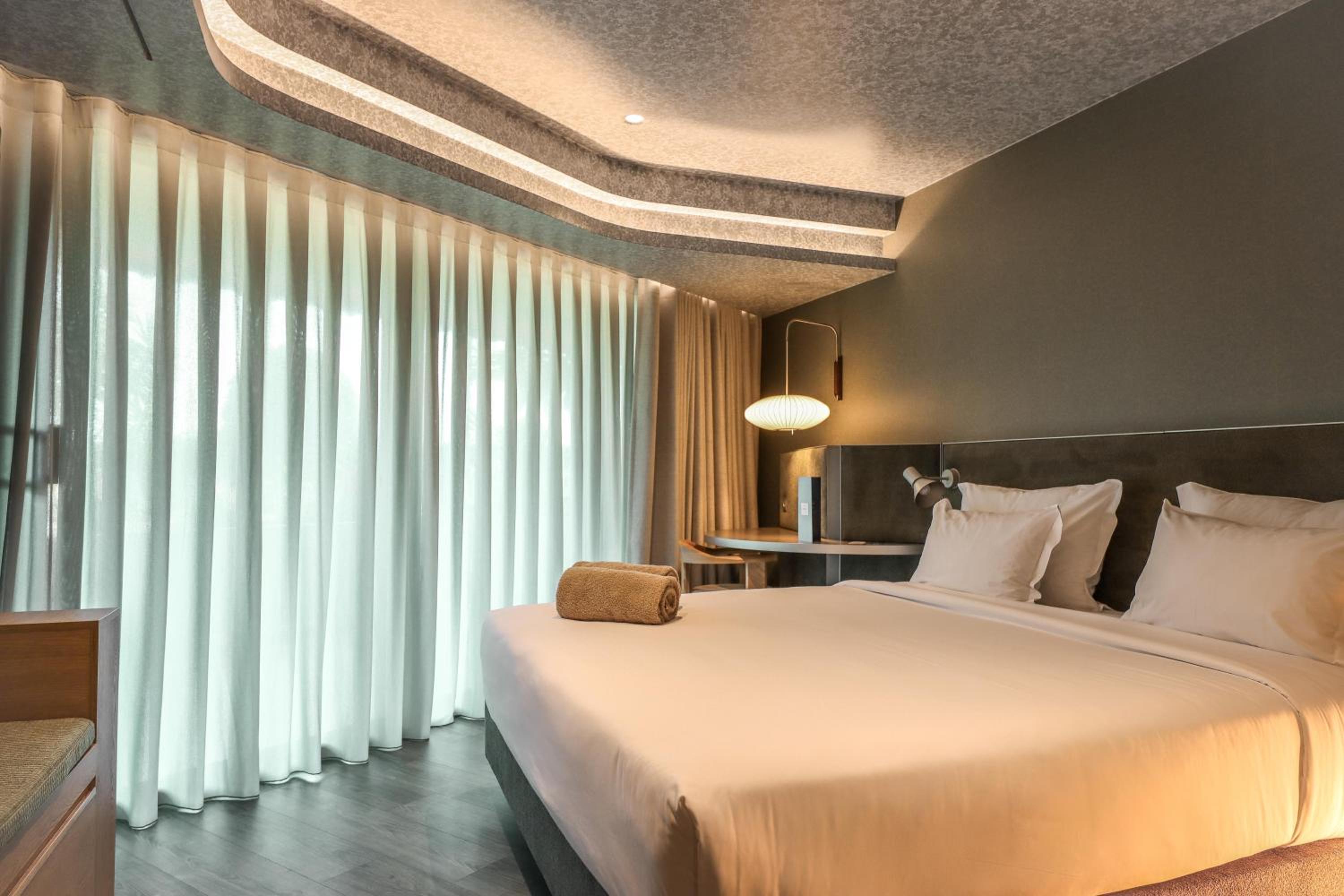 Junior Suite, Family