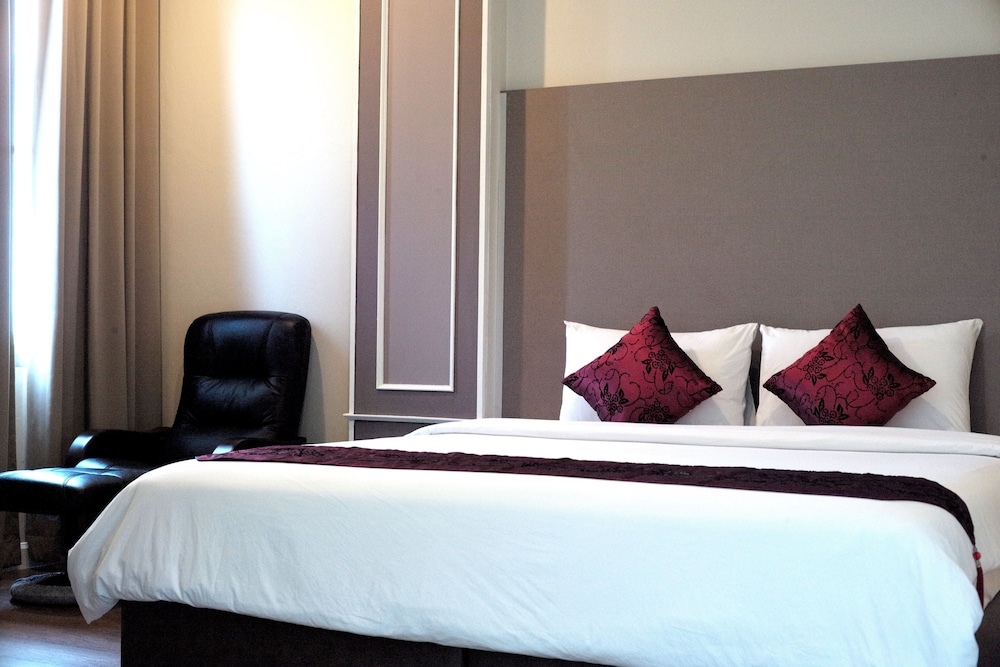 J. Park Hotel 14/62