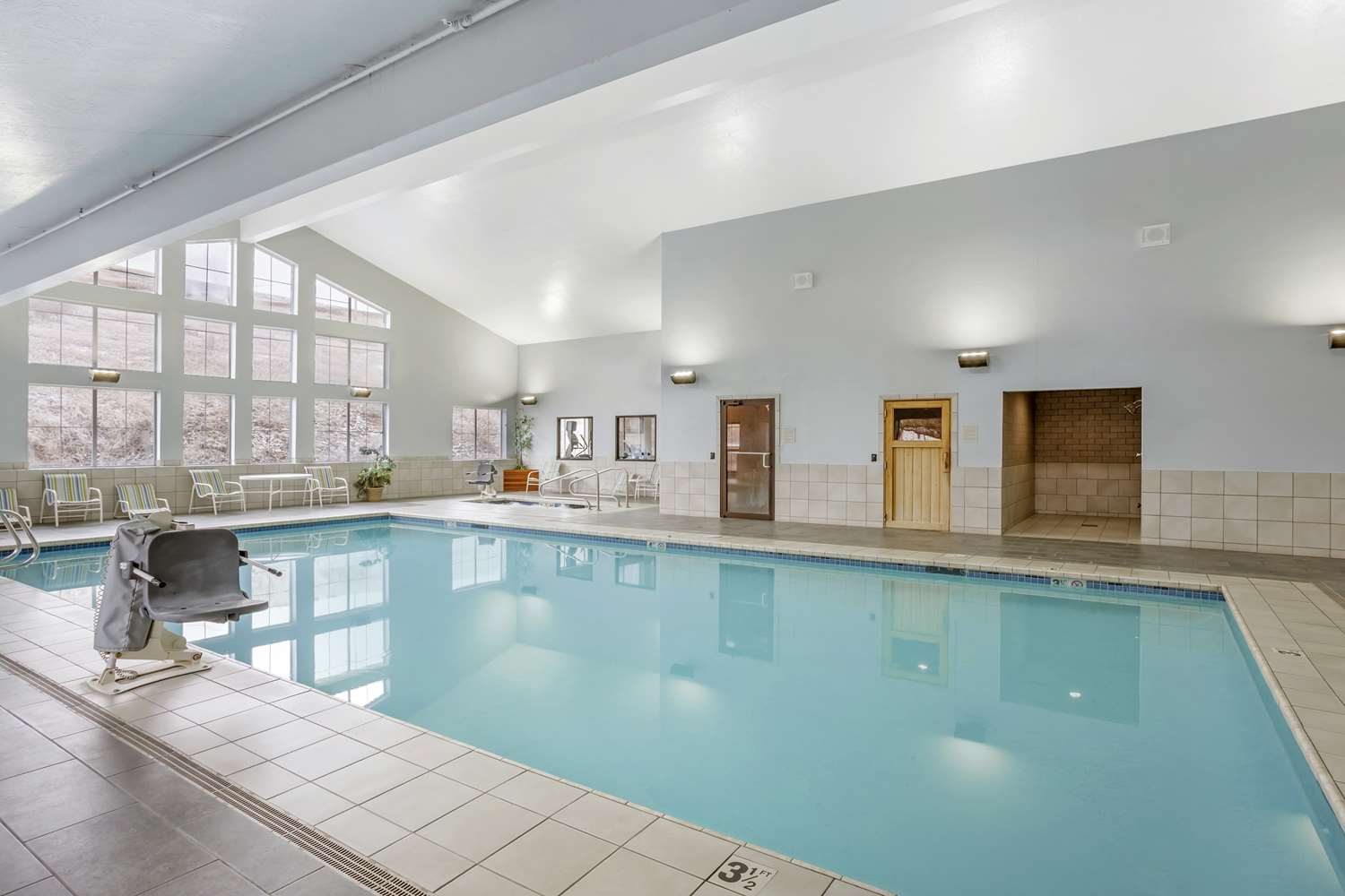 Best Western Plus Grant Creek Inn 23/40