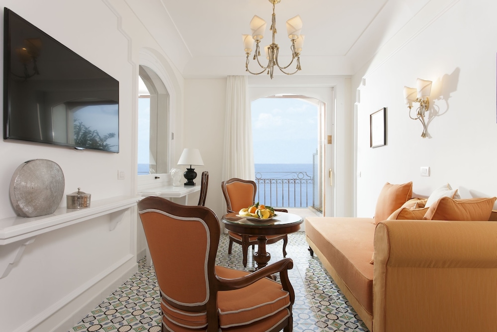 Grand Hotel Ambasciatori 46/68