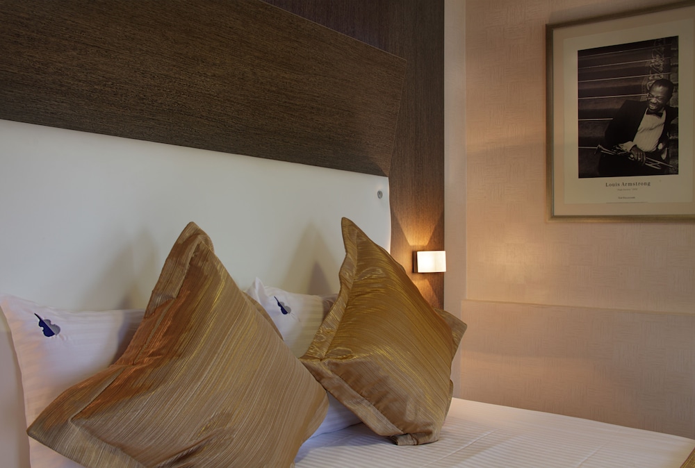 Jazz Hotel 44/70