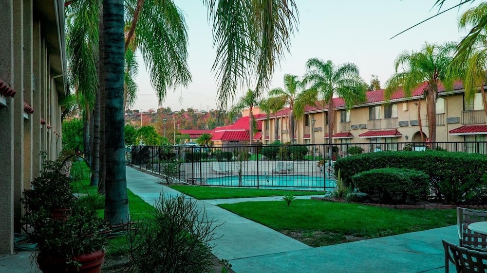 Motel6 Anaheim Hills, CA 29/42