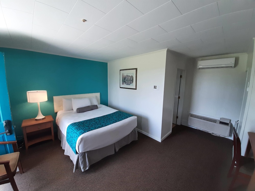 Drive Up, Queen Bed, Ground Floor