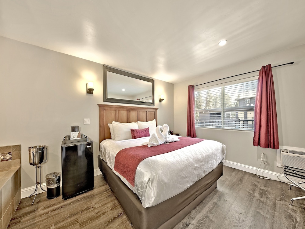 Secrets Inn Lake Tahoe 7/71