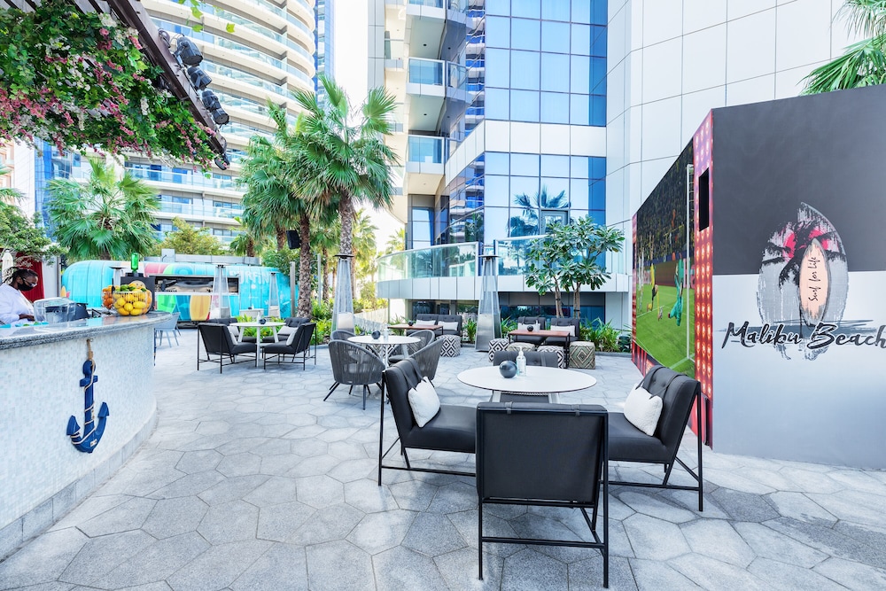 Paramount Hotel Dubai 61/72