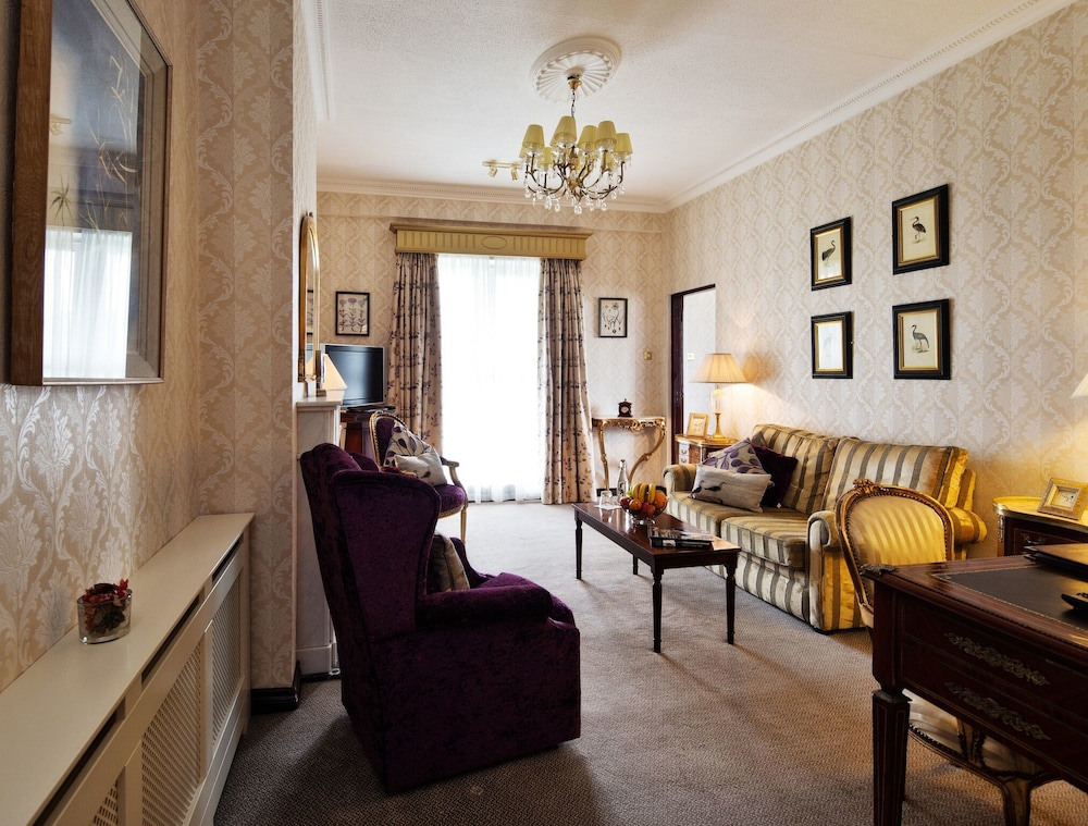 Fitzpatrick Castle Hotel 43/63