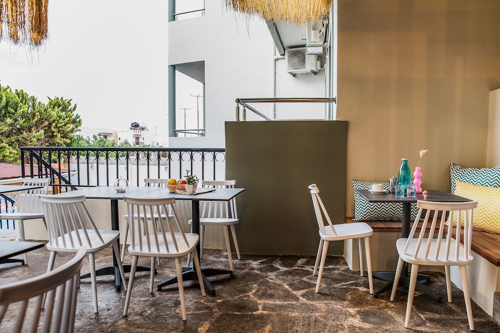 Sunshine Boutique Hotel 42/50