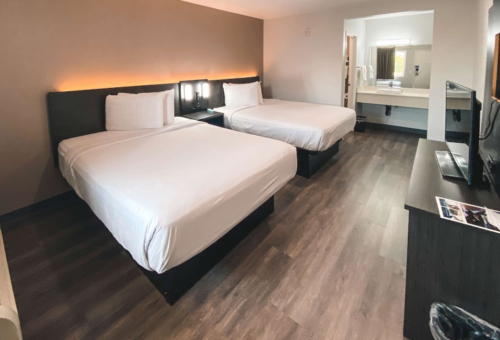 Motel6 West Sacramento, CA 29/60