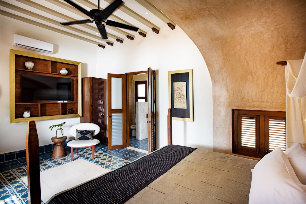 Deluxe, Suite, King Bed, Terrace