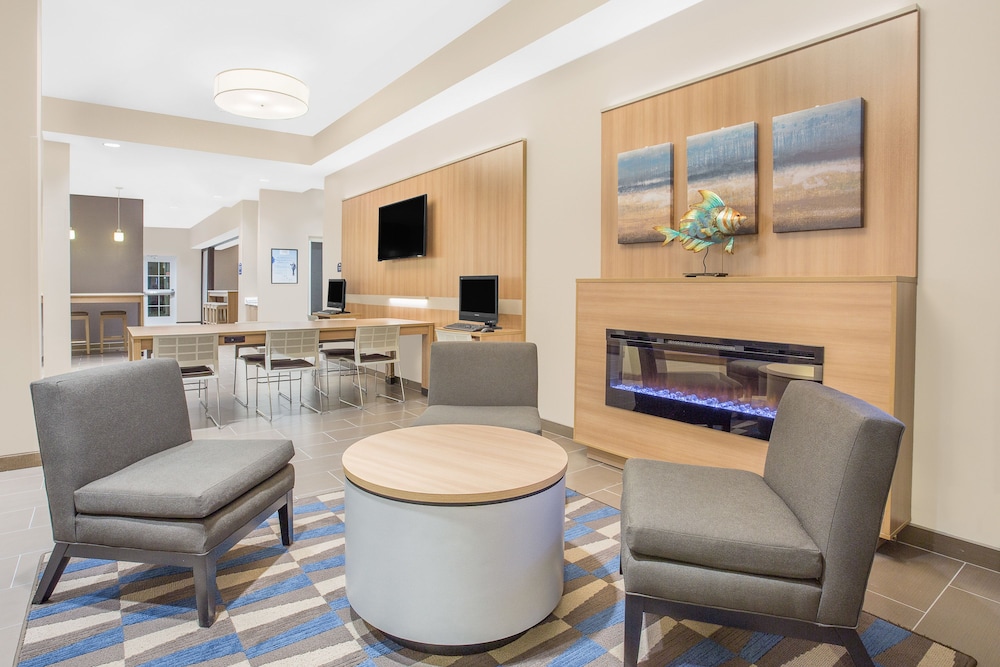Microtel Inn and Suites By Wyndham Ocean City 24/36