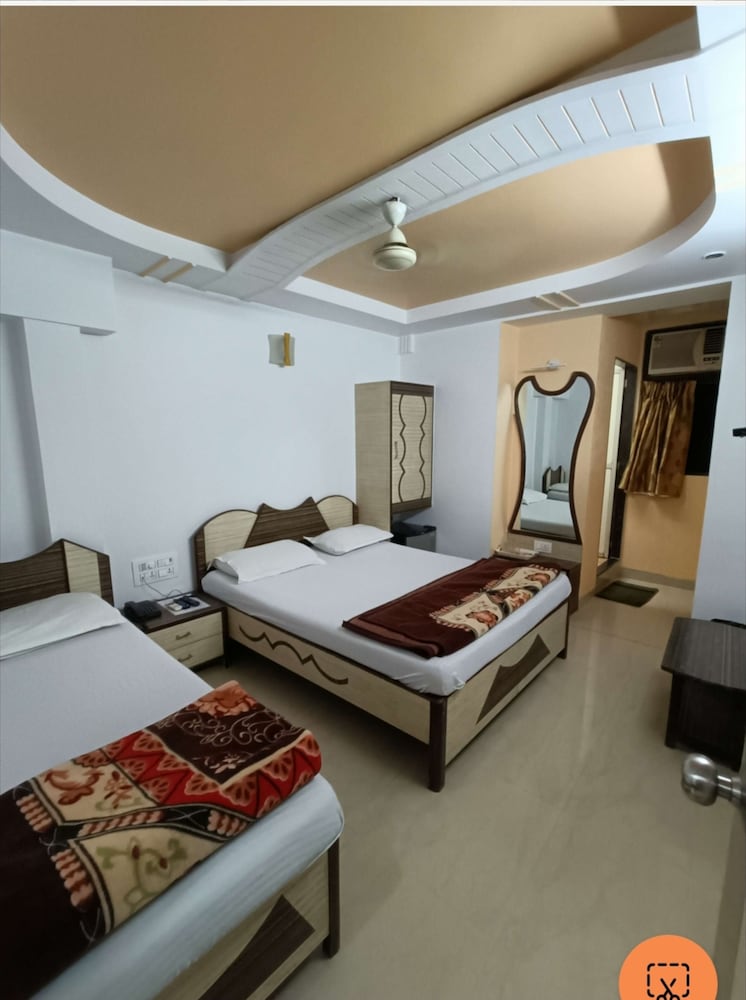 Hotel Broadway Colaba Mumbai 16/50