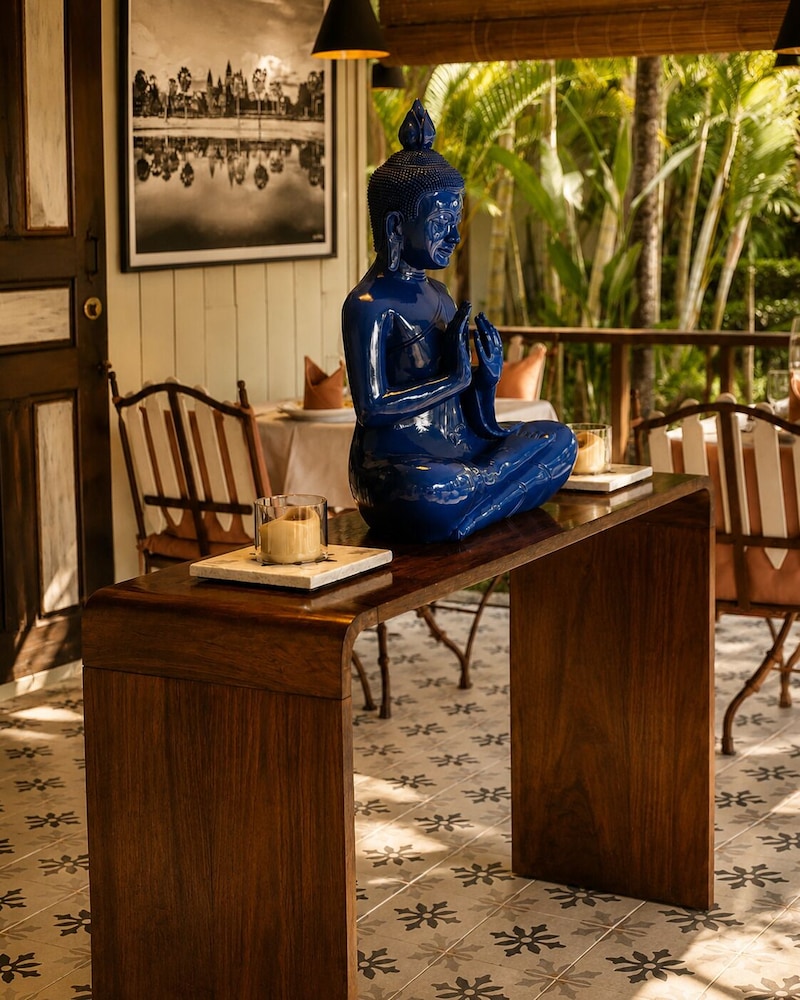 La Palmeraie d' Angkor 6/75