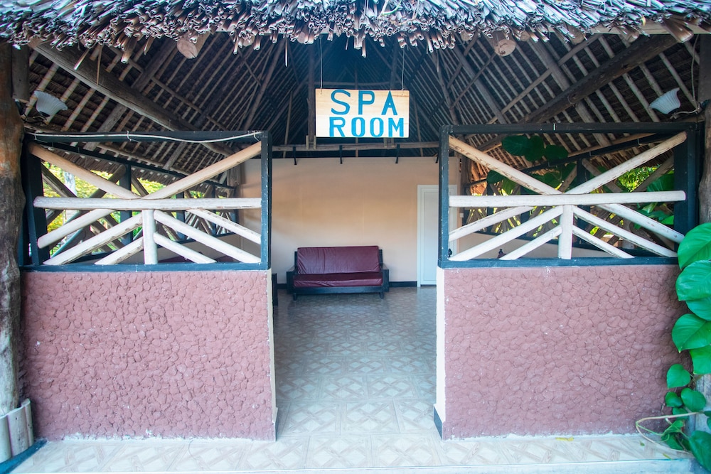 Perfect Home Two minutes to Kijiji Beach [VR] 6/50