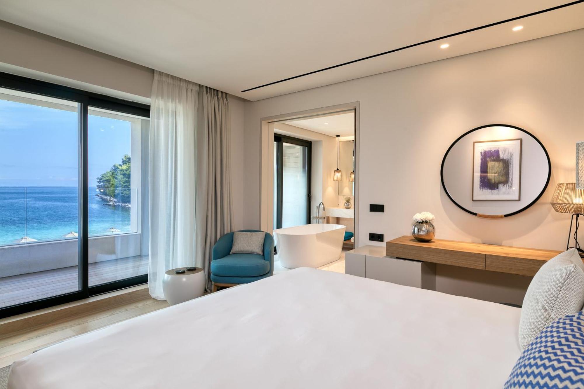 Master, Suite, Sea View