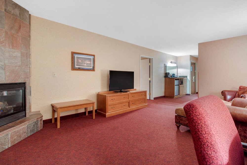 Norfolk Lodge Suites Ascend Hotel Collection 28/32