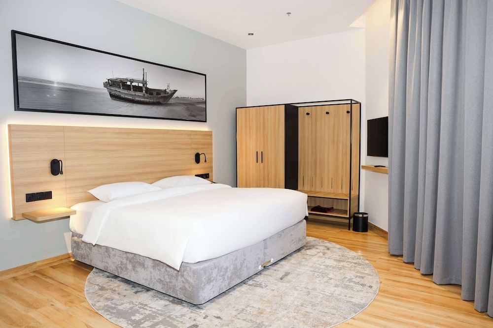 Park Inn by Radisson Muscat 6/50