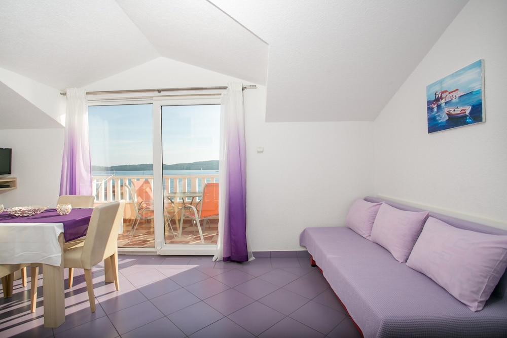 Kaja - Right Next To The Beach 23/50