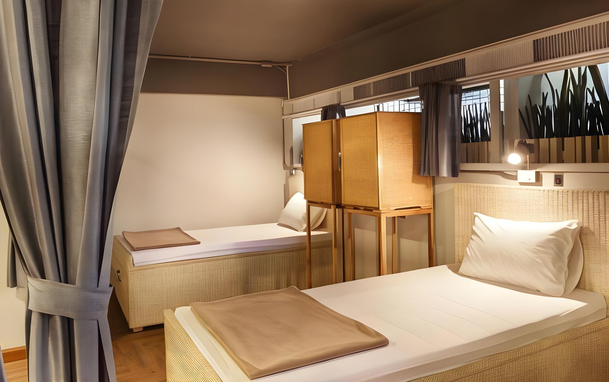 Little, Twin Beds, Shared Bathroom