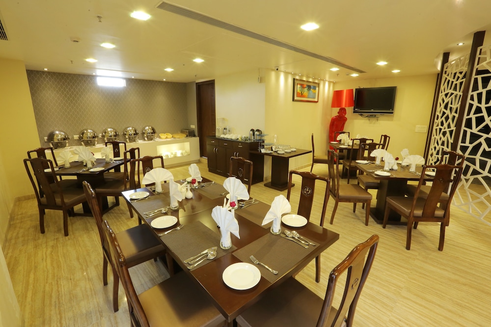 Five Elements Hotels North Avenue Delhi 21/25