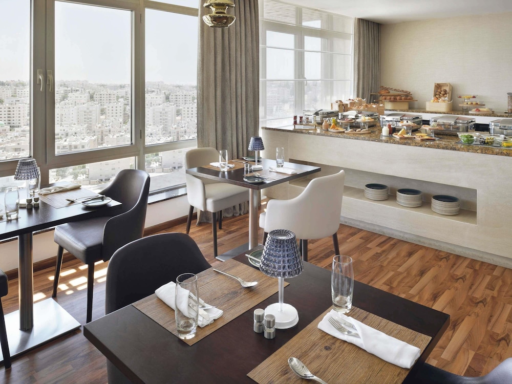 Movenpick Hotel Amman 40/50