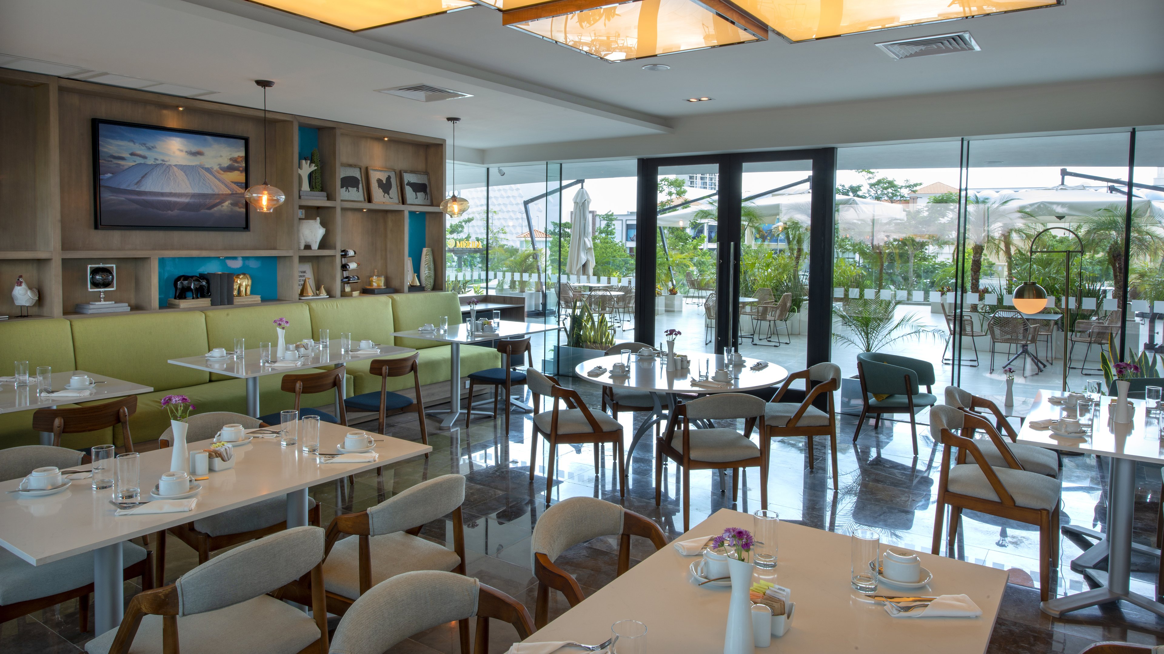 Holiday Inn and Suites Merida La Isla 18/34