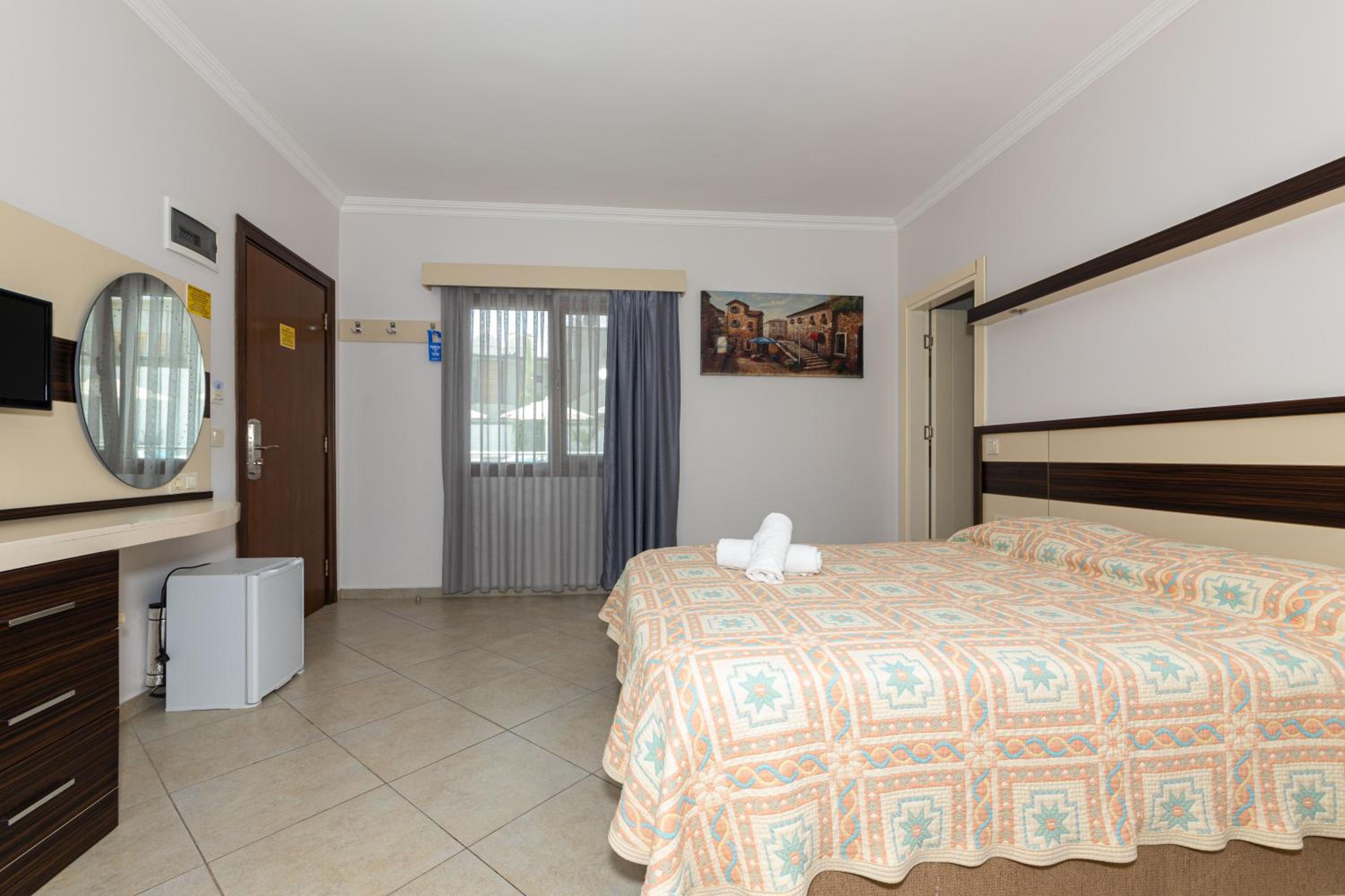 Amfora Otel 12/53