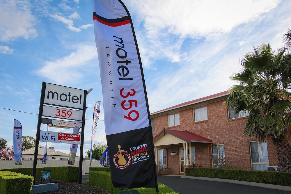 Motel 359 3/40