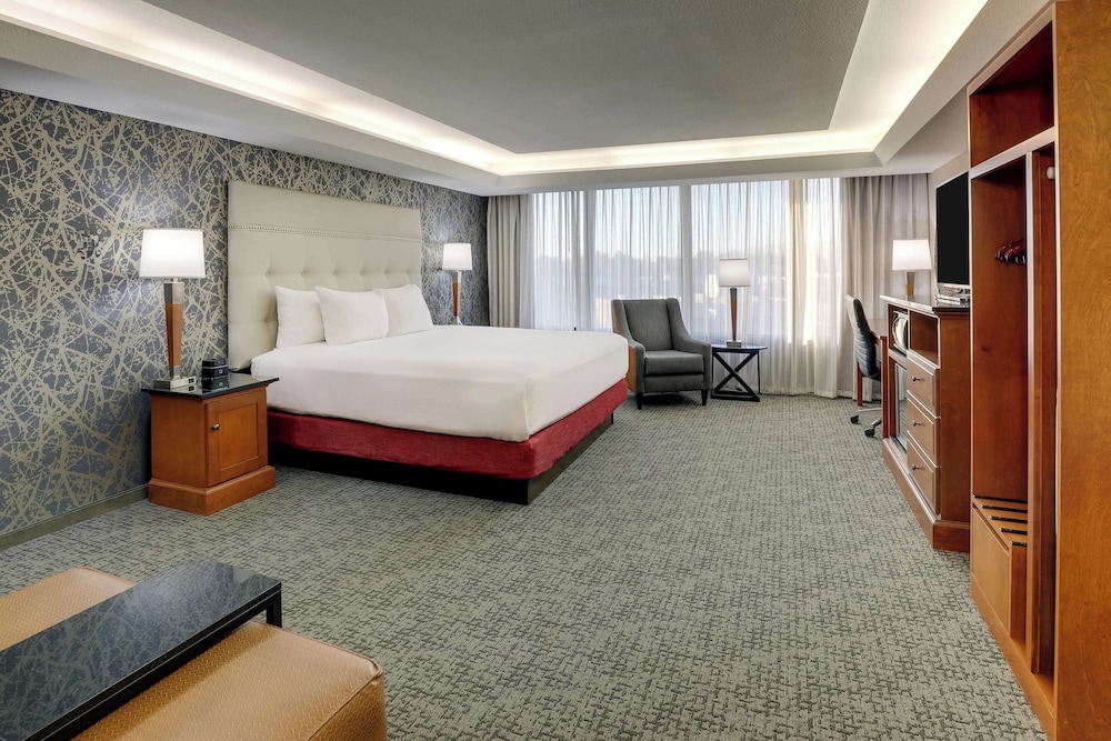 Drury Inn and Suites Springfield IL 15/50