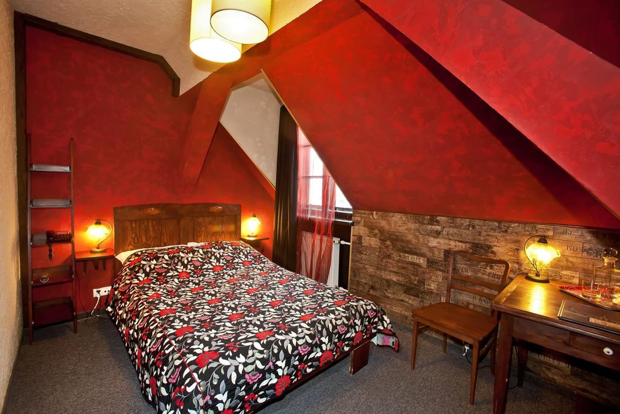 STANDARD, DOUBLE BED