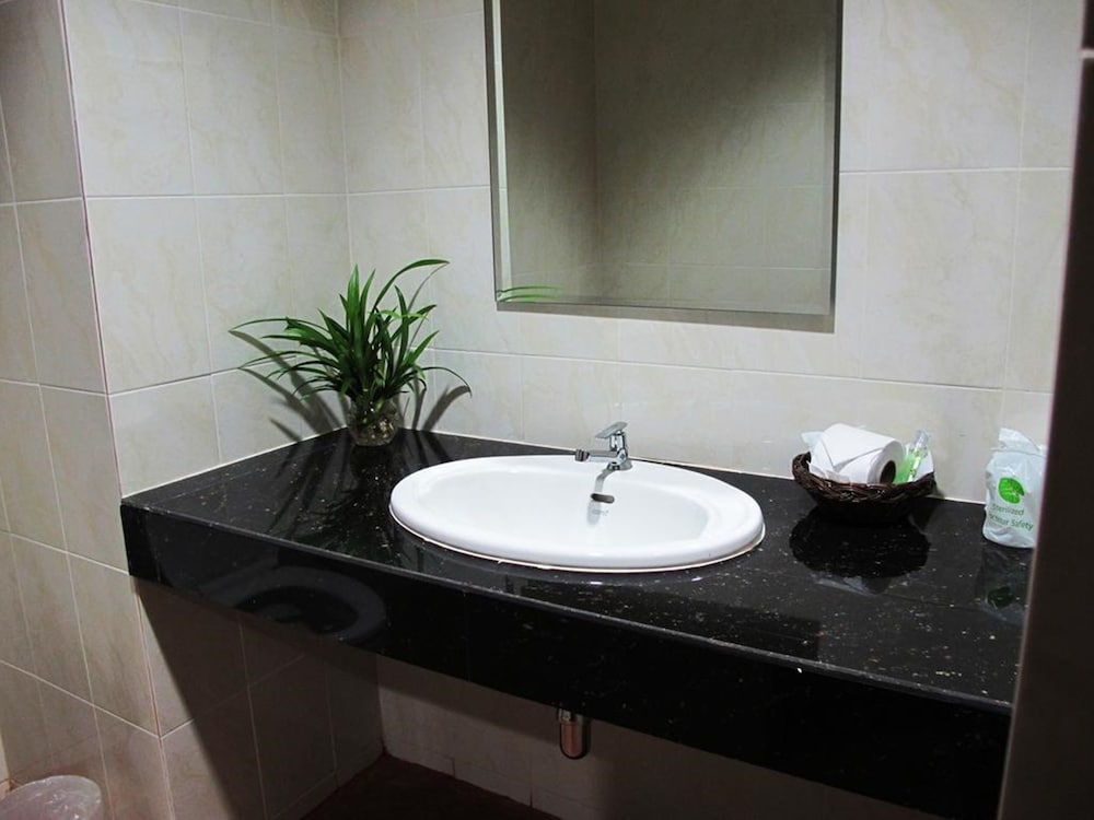 Be Fine Sabuy Hotel & Resort 40/46