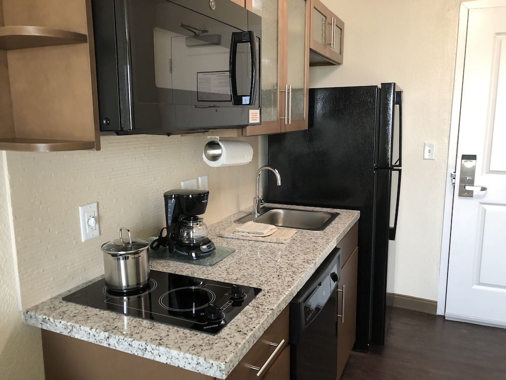 Candlewood Suites Panama City Beach Pier 34/44