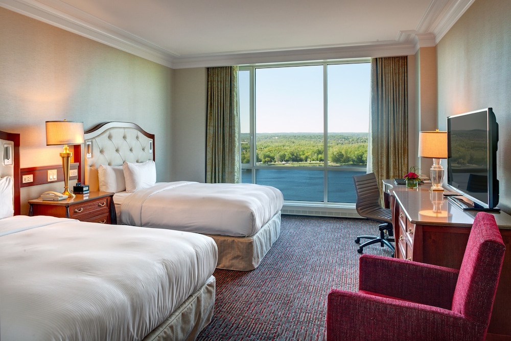 Hilton Lac Leamy 32/86
