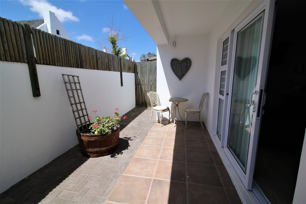 Baywatch Villa Guest House And Self Catering Accommodation 27/50