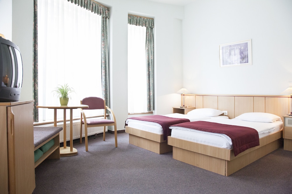 Pilvax Hotel Budapest 25/75